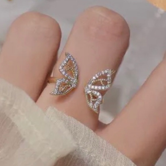 Jewelry - Sizes 5,6,7 Adjustable Gold Crystal Butterfly Ring
